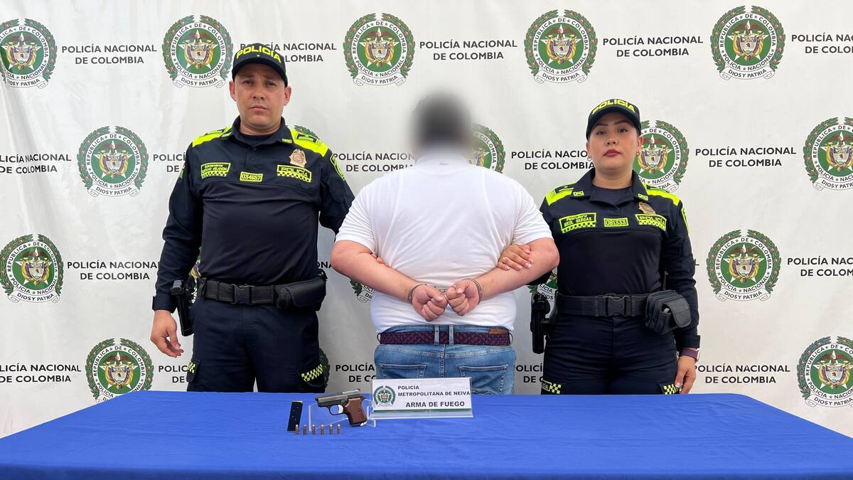 Pretendía burlar seguridad del Aeropuerto Benito Salas de Neiva, portaba arma de fuego