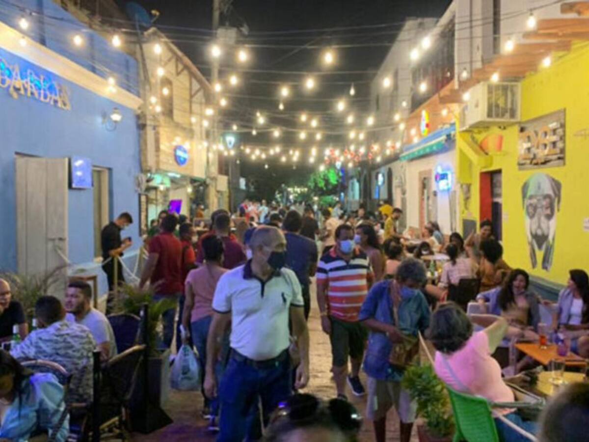 'Covid fiestas' en Santa Marta: sin distanciamiento social ni tapabocas