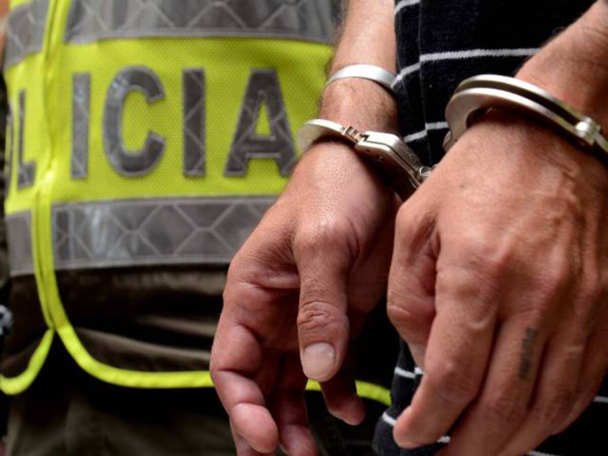 Encarcelan a vigilante por asesinar a joven venezolana en Medellín