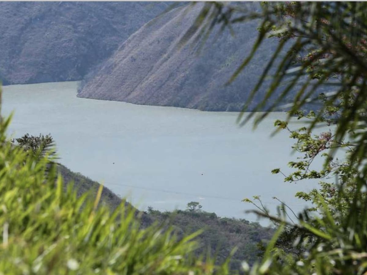Restablecen servicio de poliducto Medellín – Cartago