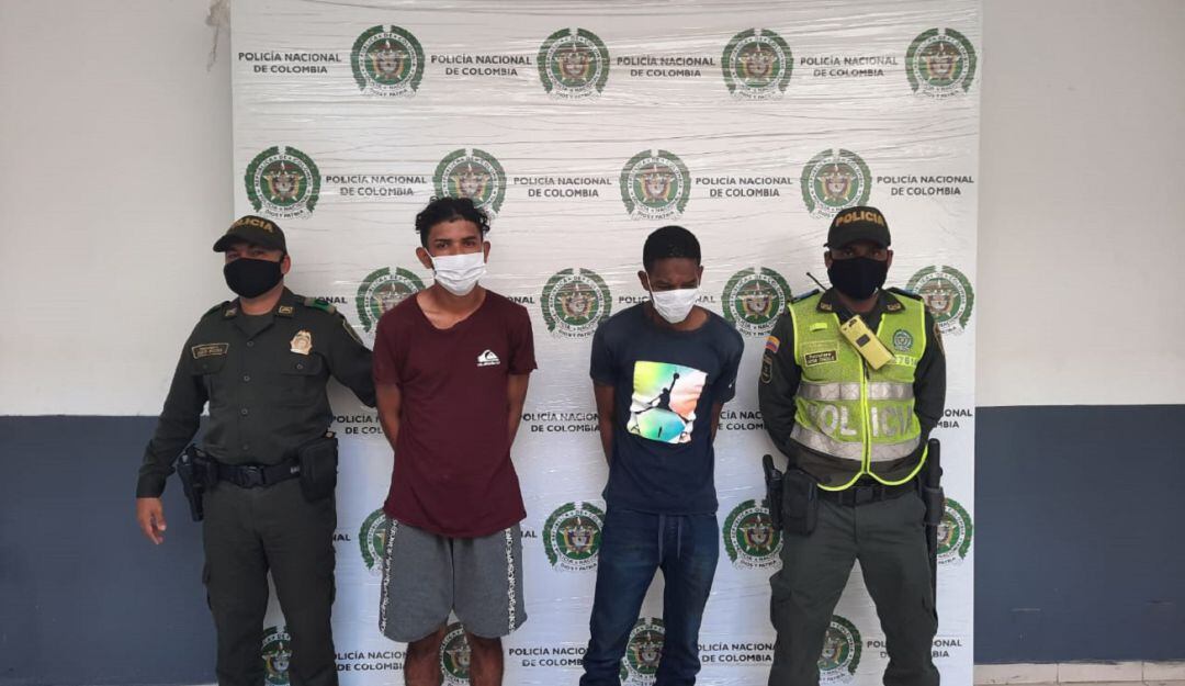 Capturados tras enfrentarse a la Policía
