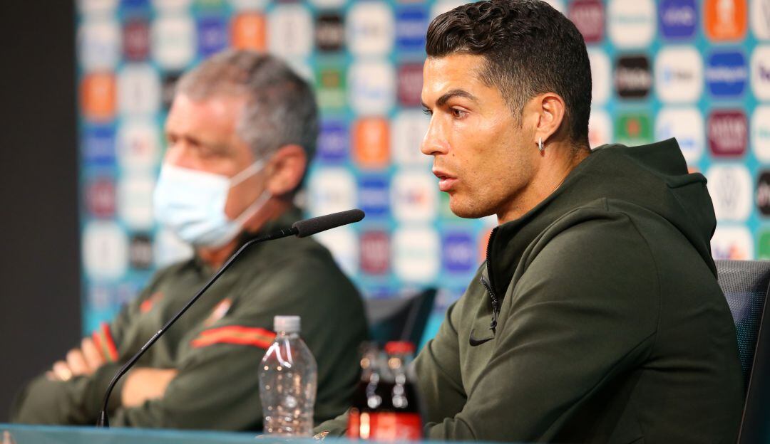 Cristiano Ronaldo en rueda de prensa. 