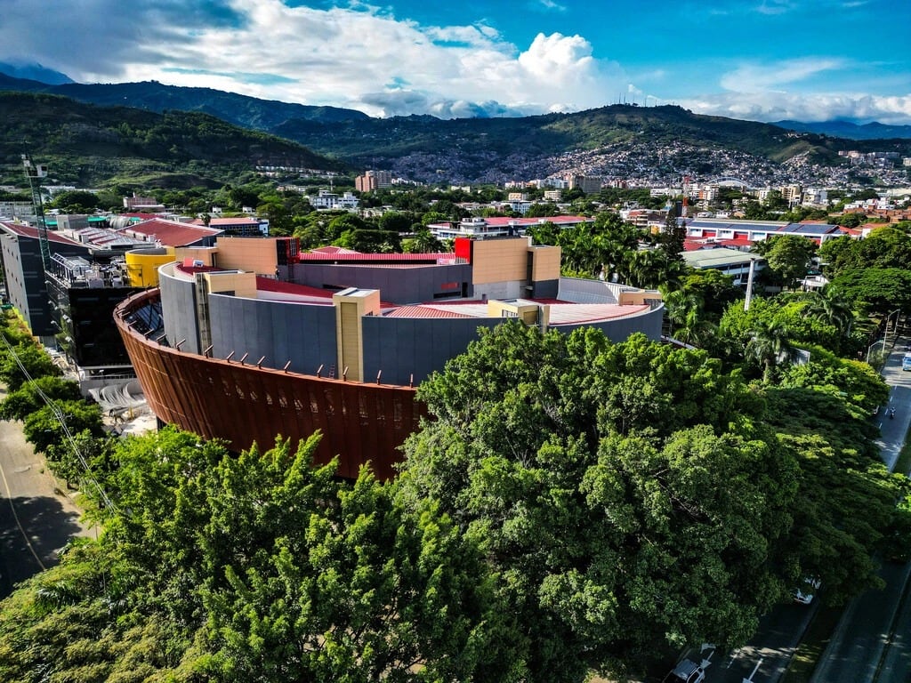 ¿Qué es la Arena USC? Lugar donde se posesionará Abelardo De la Espriella: Capacidad y ubicación. Foto: Universidad Santiago de Cali.