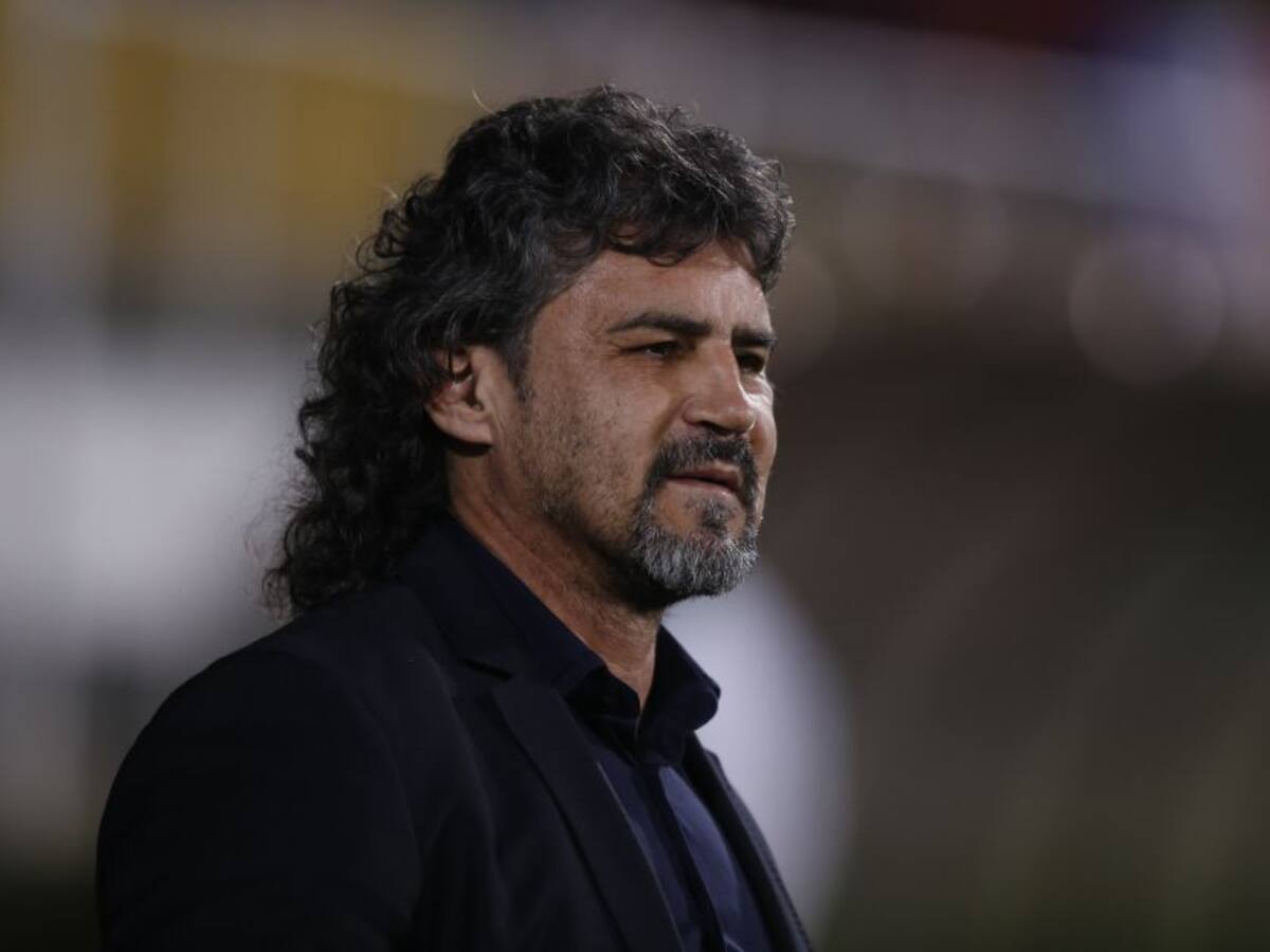 Leonel Álvarez deja abierta la puerta para dirigir a Atlético Nacional