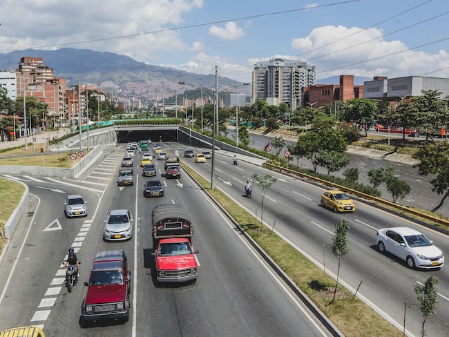 Imagen de referencia sobre tráfico en Medellín.