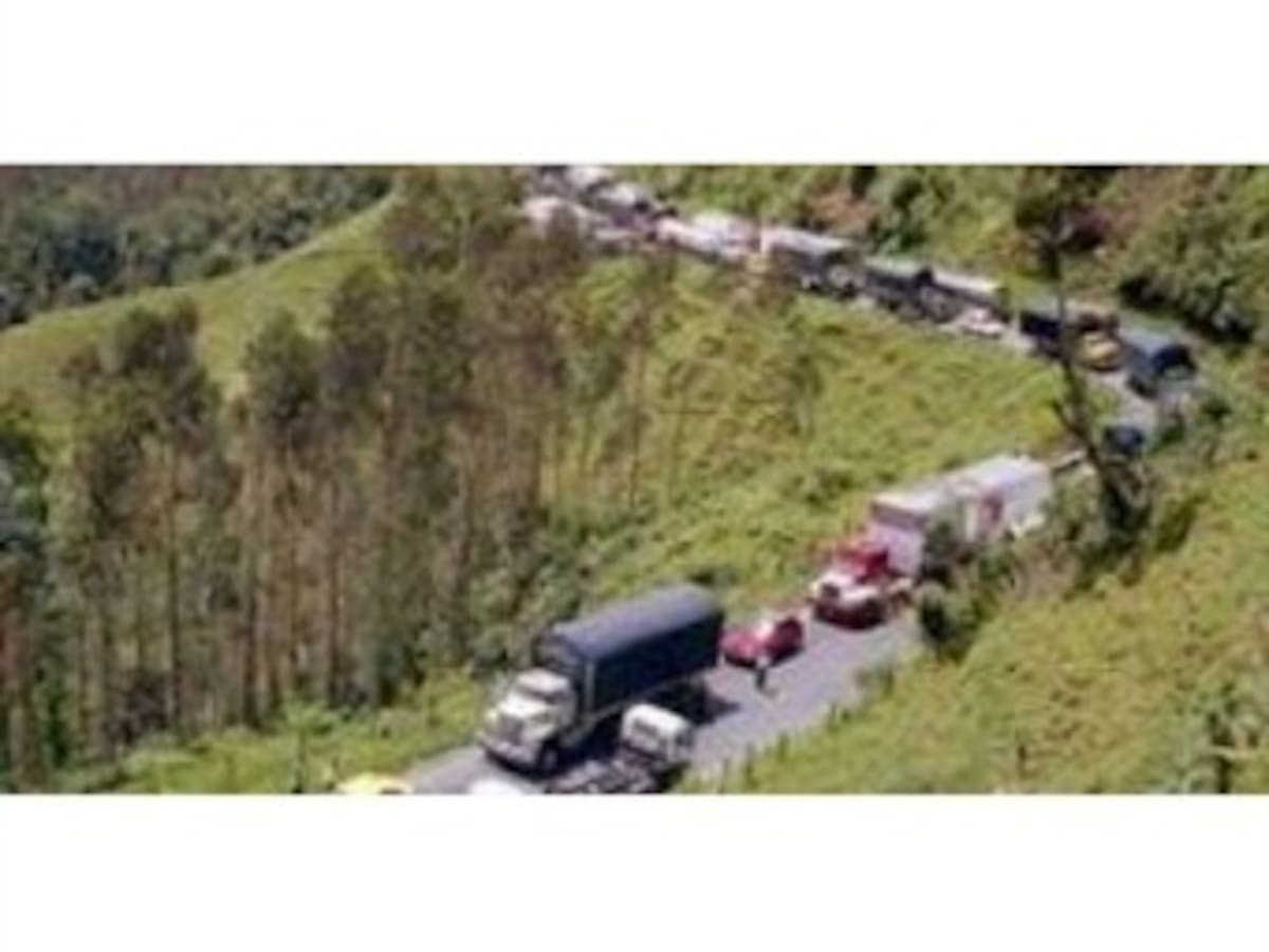 Alcaldía exige al Gobierno apoyo para arreglar una de las vías más importantes del Quindío
