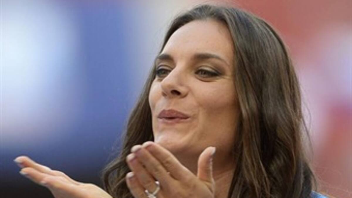 Isinbayeva: “Los chicos con chicas y las chicas con chicos”