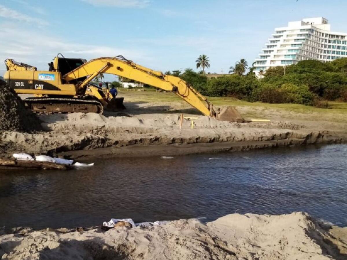 Maquinaria inicia trabajos en El Laguito de Cartagena