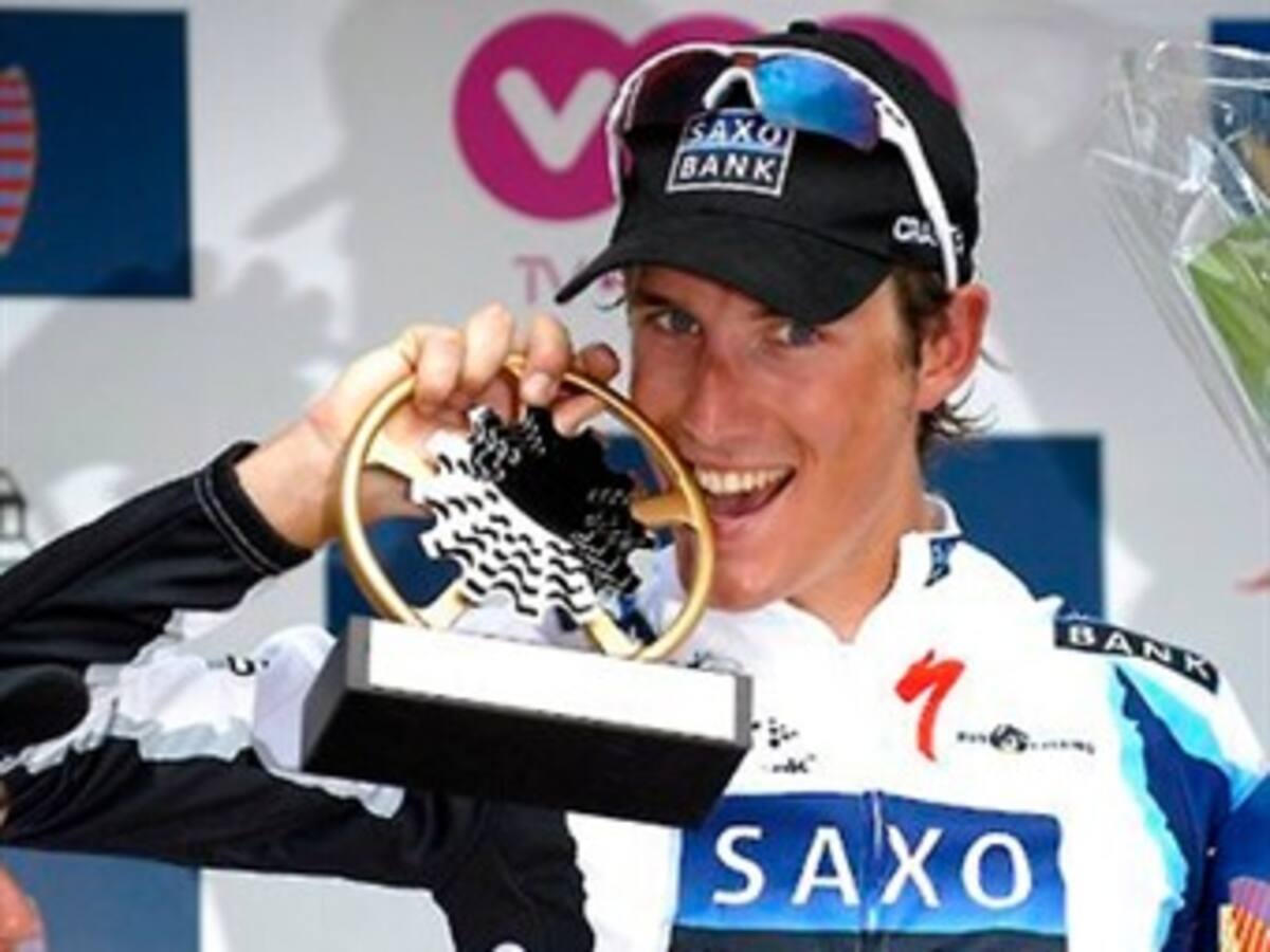 Andy Scheleck cerca a Lance Armstrong para correr con él la próxima temporada