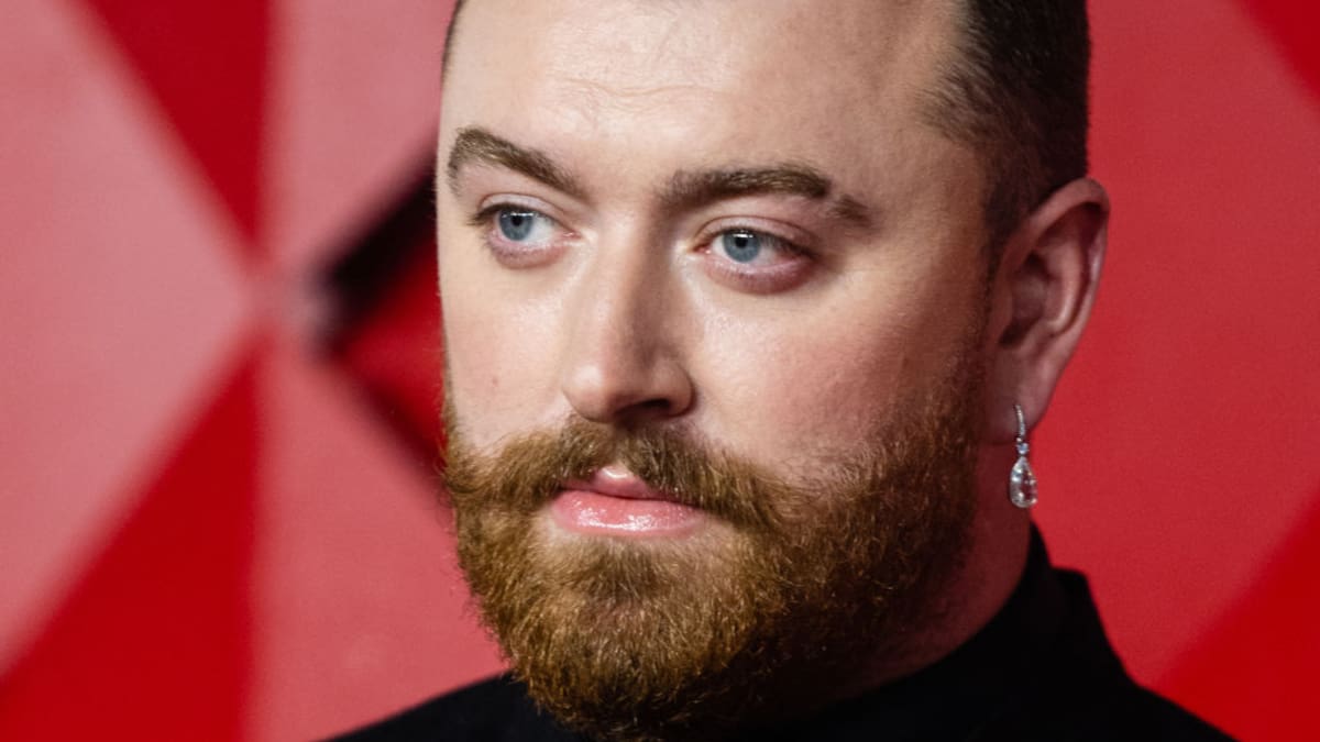 El cantautor británico Sam Smith anuncia su quinto álbum de estudio y presenta su nuevo sencillo