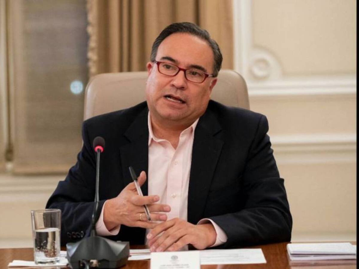 El embajador de Colombia en España presentó su renuncia