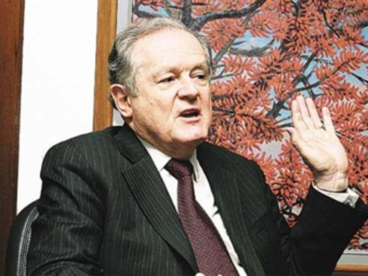 Sarmiento Angulo pide racionalizar los parafiscales para generar más empleo y combatir la informalidad