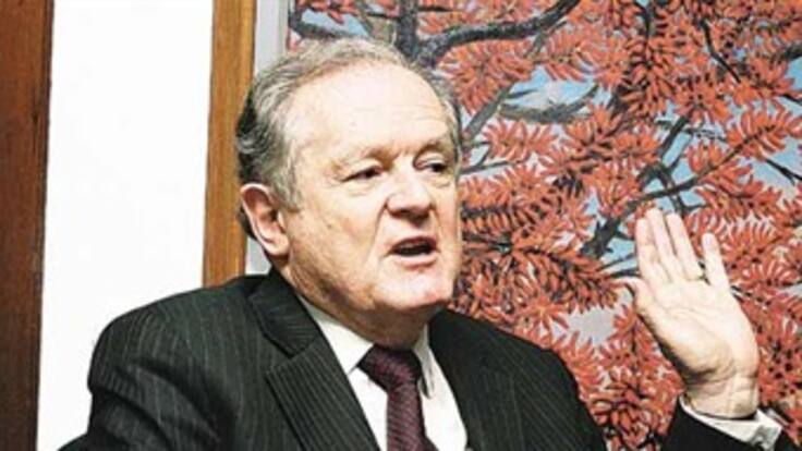 Sarmiento Angulo pide racionalizar los parafiscales para generar más empleo y combatir la informalidad