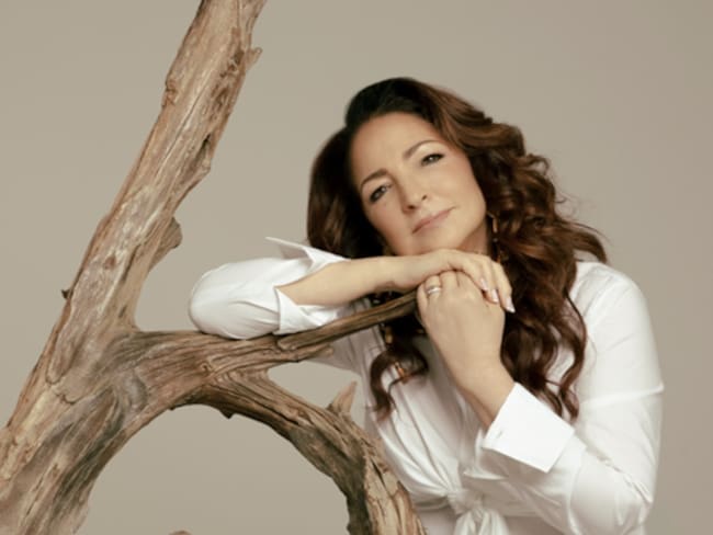 Gloria Estefan lanza “Raíces” después de 18 años de no grabar en Español