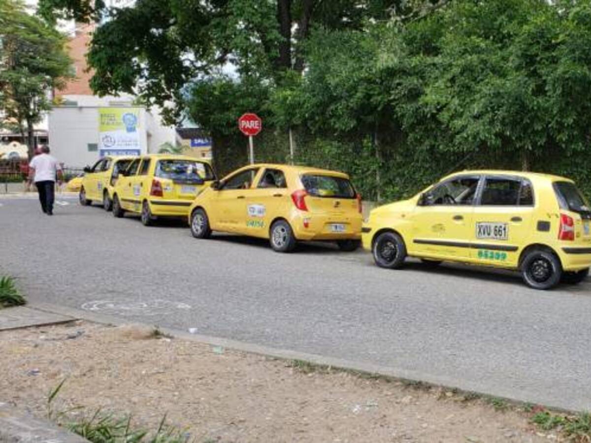 En Floridablanca sí habrá pico y placa para taxistas este miércoles