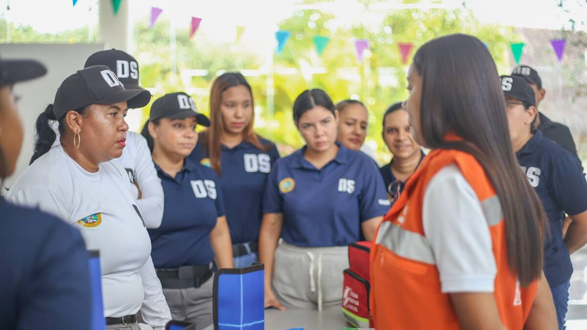 En Cartagena ANSV capacita a brigadistas sobre siniestros viales y normatividad de playas
