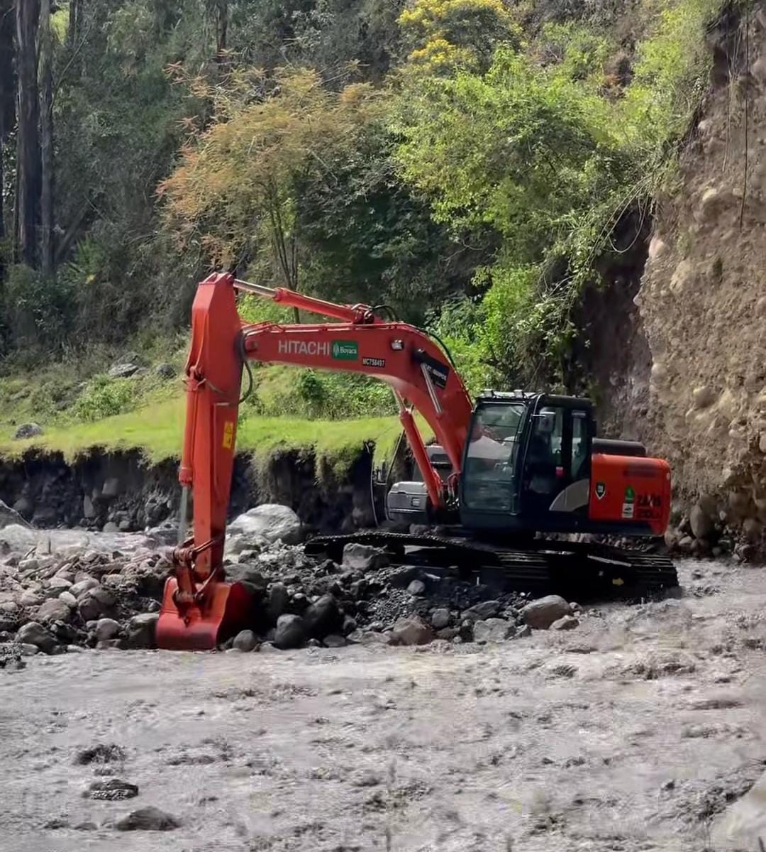 Con el fin de abrir pasos en la provincia de Gutiérrez en Boyacá, la Gobernación envió maquinaria amarilla a varios municipios / Foto: Gobernación de Boyacá
