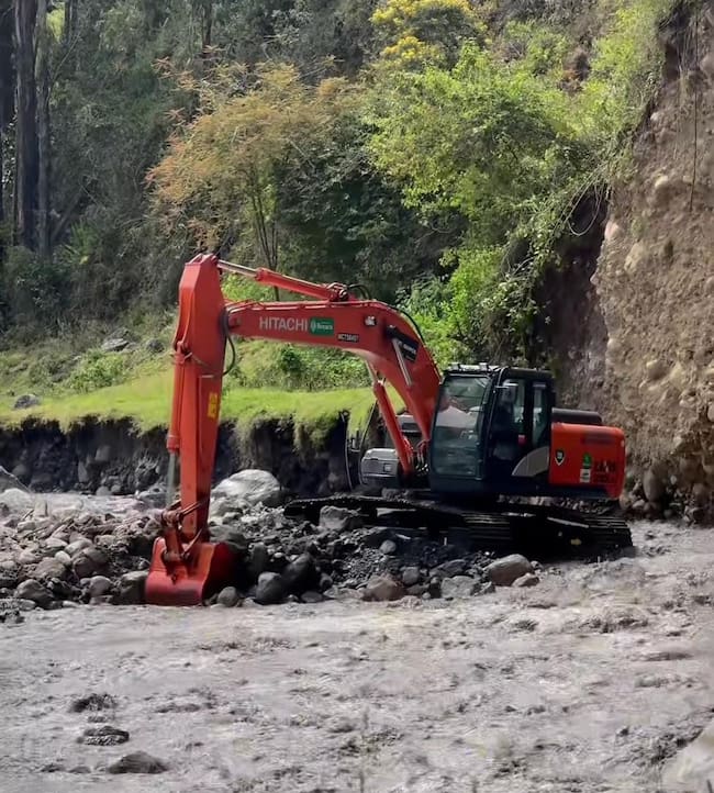 Con el fin de abrir pasos en la provincia de Gutiérrez en Boyacá, la Gobernación envió maquinaria amarilla a varios municipios / Foto: Gobernación de Boyacá