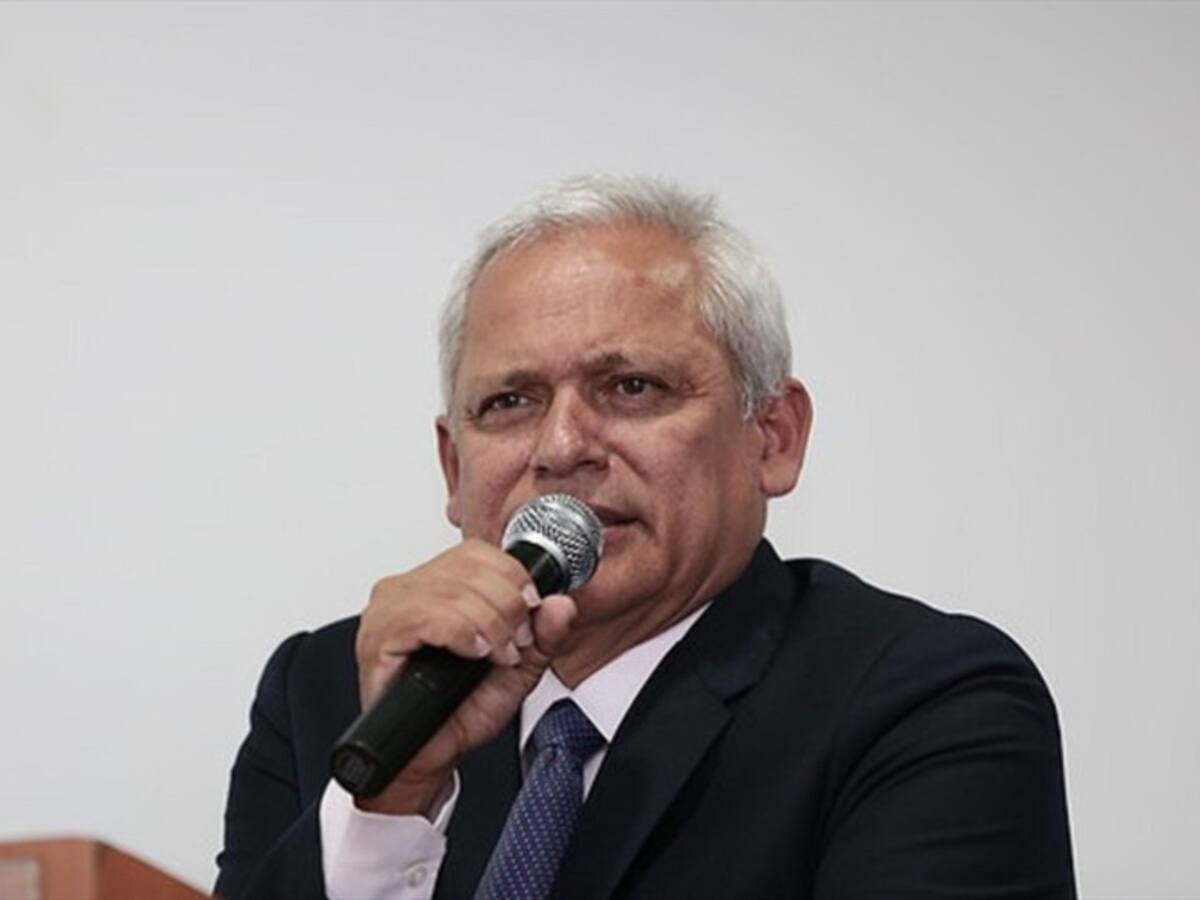 Corte Suprema archiva investigación contra senador Hernán Andrade por DNE