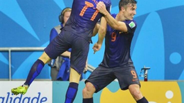 Robben anota el quinto gol para Holanda