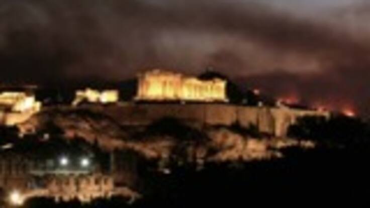 Elena Archbold, una colombiana que vive hace 20 años en Grecia, narra a Caracol Radio, los momentos “apocalípticos”, de los incendios