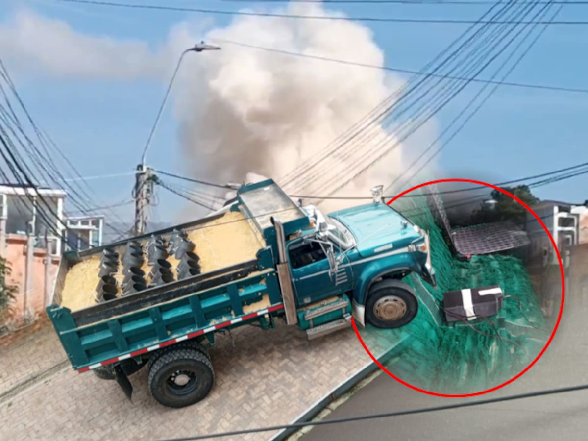 ATENCIÓN: Volqueta con explosivos que fue abandonada frente al Batallón Bolívar explotó