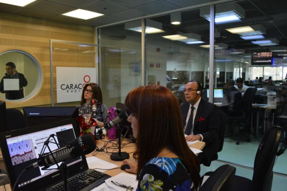 Neutral, inteligente y con humor fino, Peláez es uno de los periodistas más admirados en Colombia.