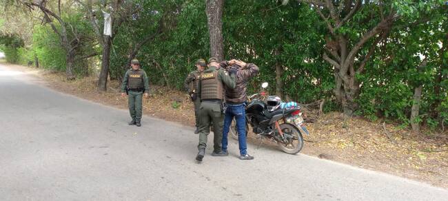 La Policía Nacional invita a la ciudadanía para que reporte al 123 cualquier actividad sospechosa que ponga en riesgo la tranquilidad y seguridad ciudadana.