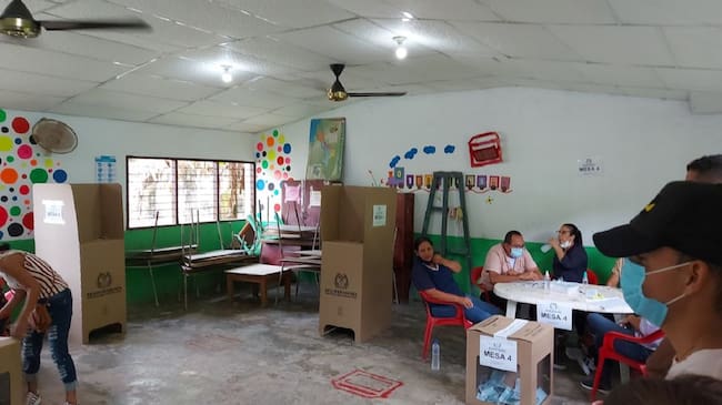 Los comicios se desarrollan con completa normalidad y sin riesgos