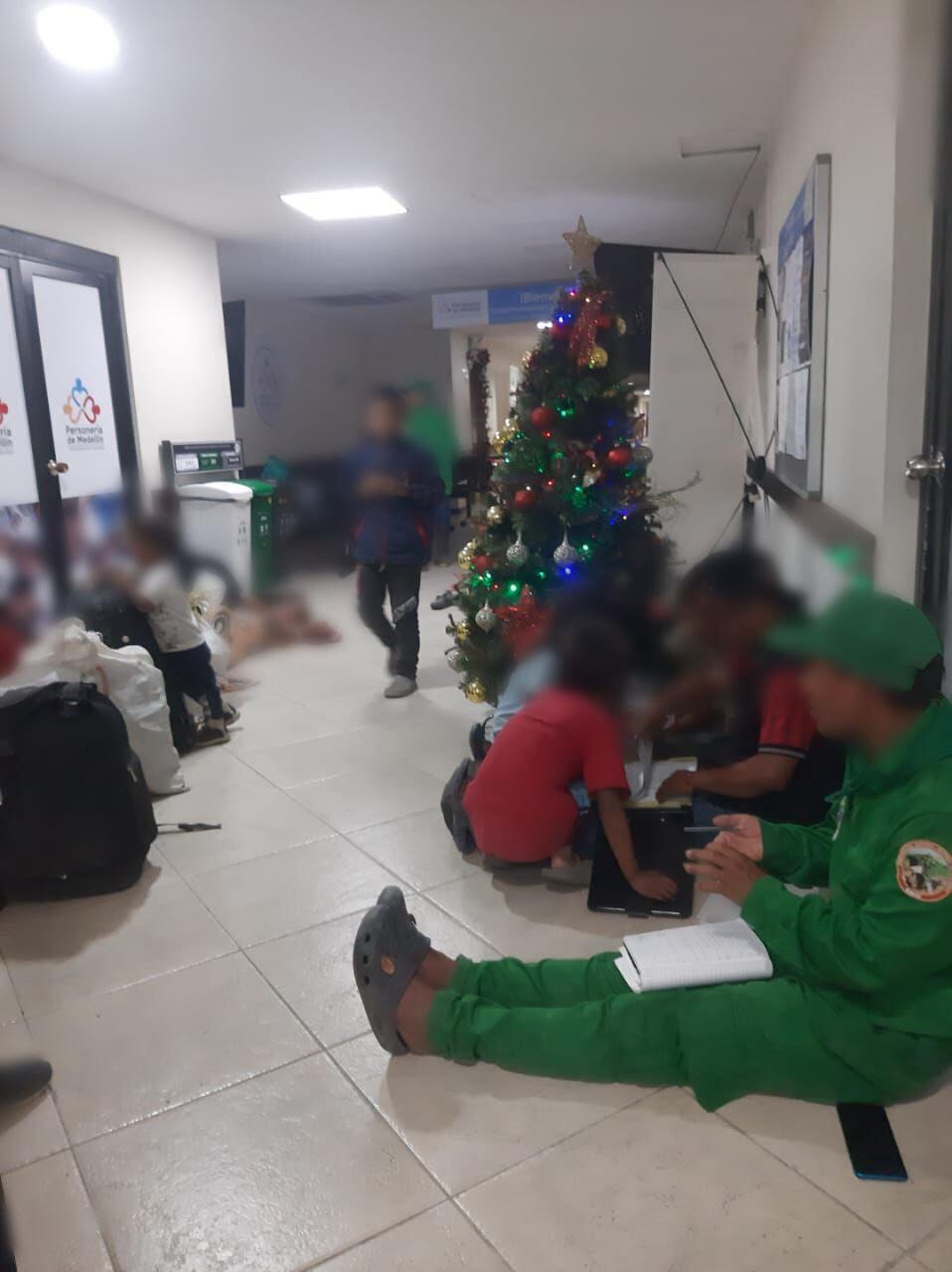 Las familias desplazadas están siendo atendidas por la Personería de Medellín. Foto: cortesía.