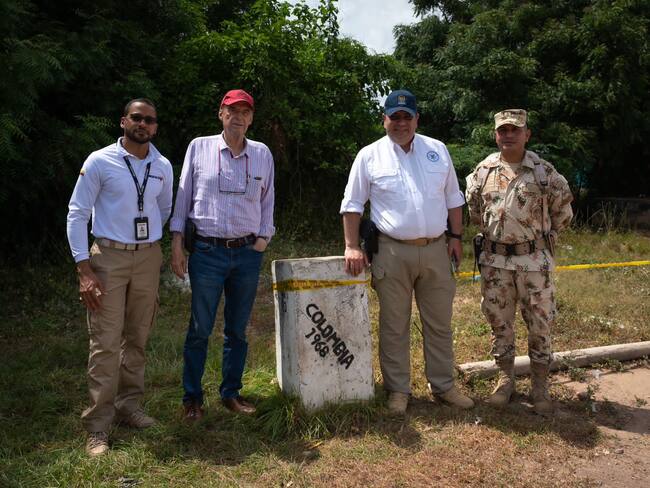 Canciller Álvaro Leyva visitó hitos fronterizos y reiteró el compromiso del Gobierno