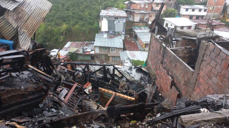 Damnificados incendio Armenia