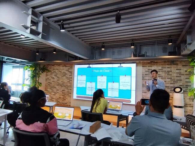 Continúa convocatoria para que docentes colombianos se especialicen en uso de las TIC