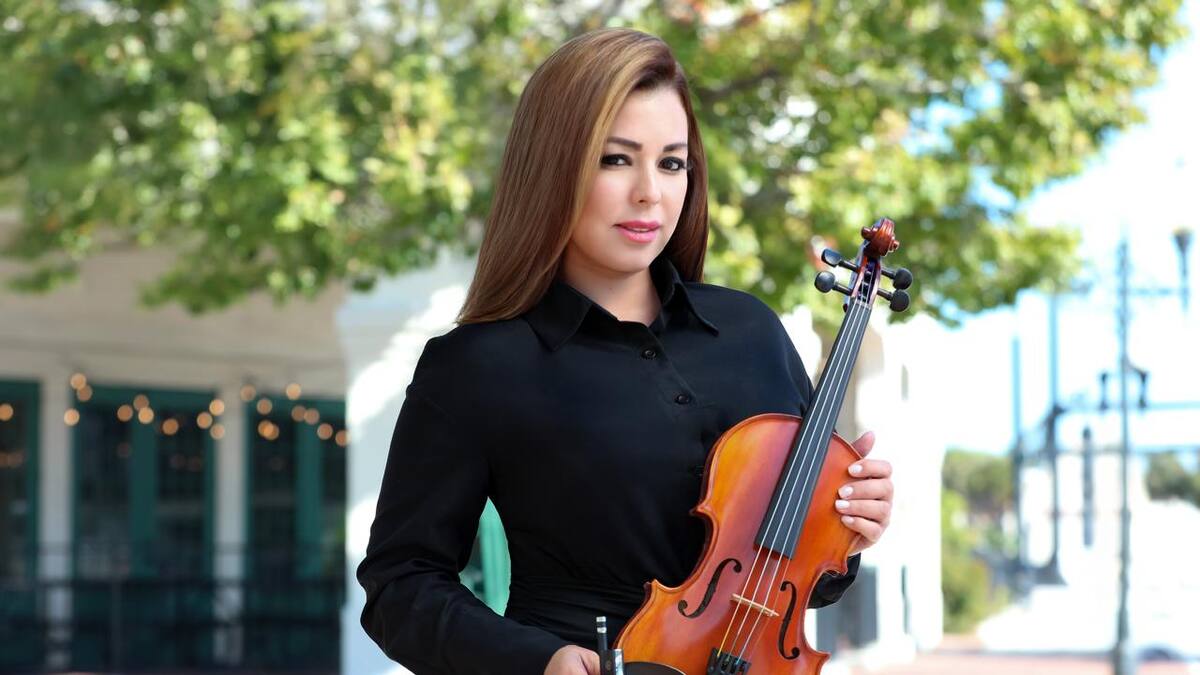 Karla Cañizalez de Osuna: la violinista que llevó su música a Japón