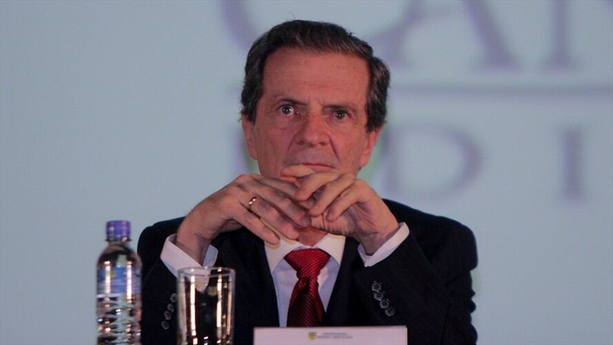 Según el proceso, Fernando Londoño, siendo ministro, intervino a favor de la firma italiana Recchi Grandi Lavori Fincosit para que el Ministerio de Transporte le pagara una multa. Foto: Colprensa