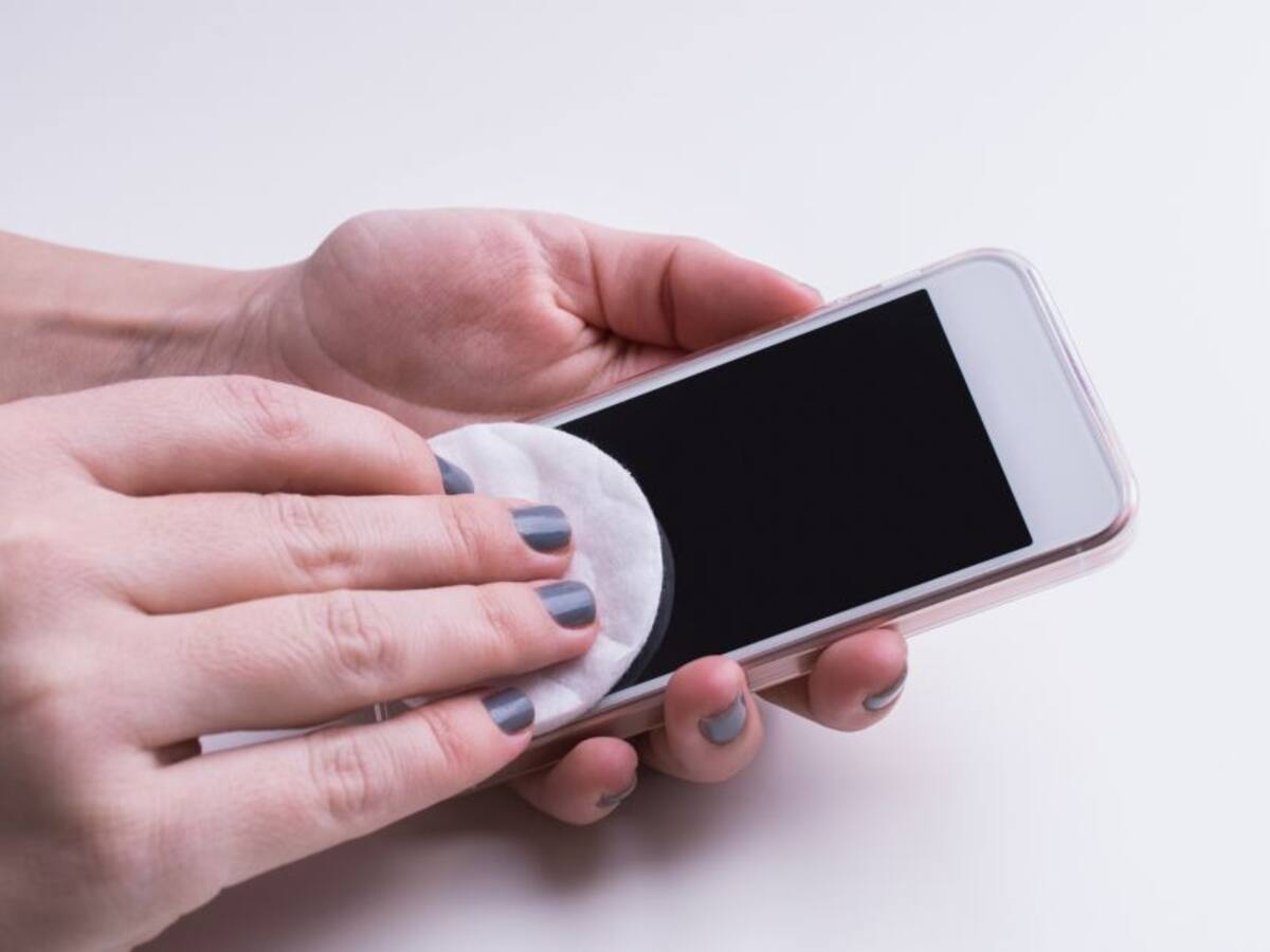 Cómo desinfectar su celular para prevenir contagio de coronavirus