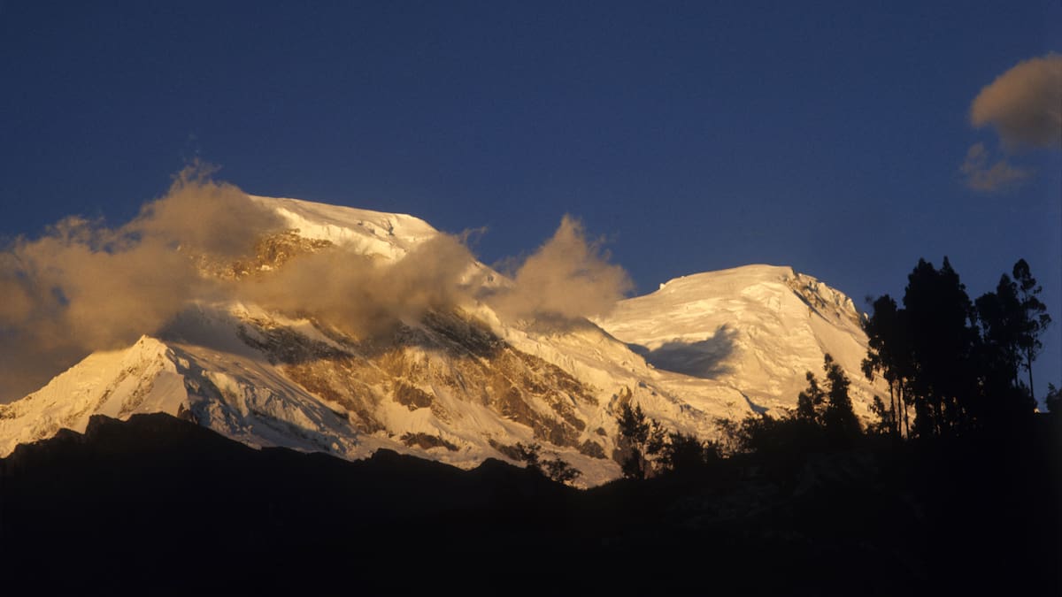 Perú refuerza vigilancia en regiones glaciares ante riesgo de avalanchas en los Andes