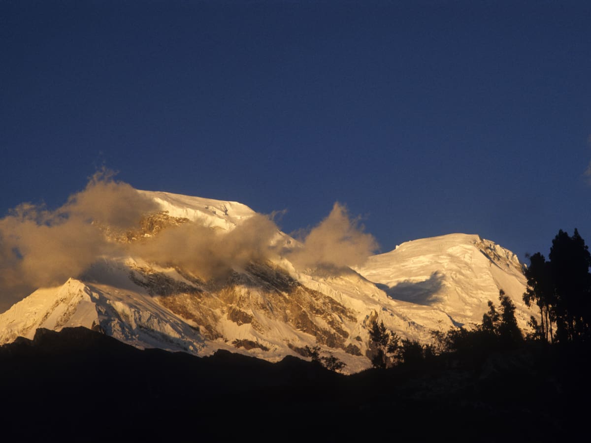 Perú refuerza vigilancia en regiones glaciares ante riesgo de avalanchas en los Andes