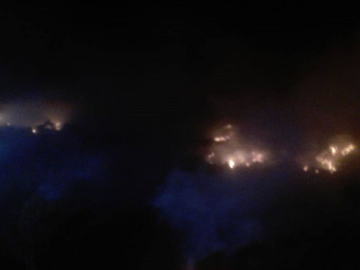 Controlado incendio en el Nevado del Ruíz