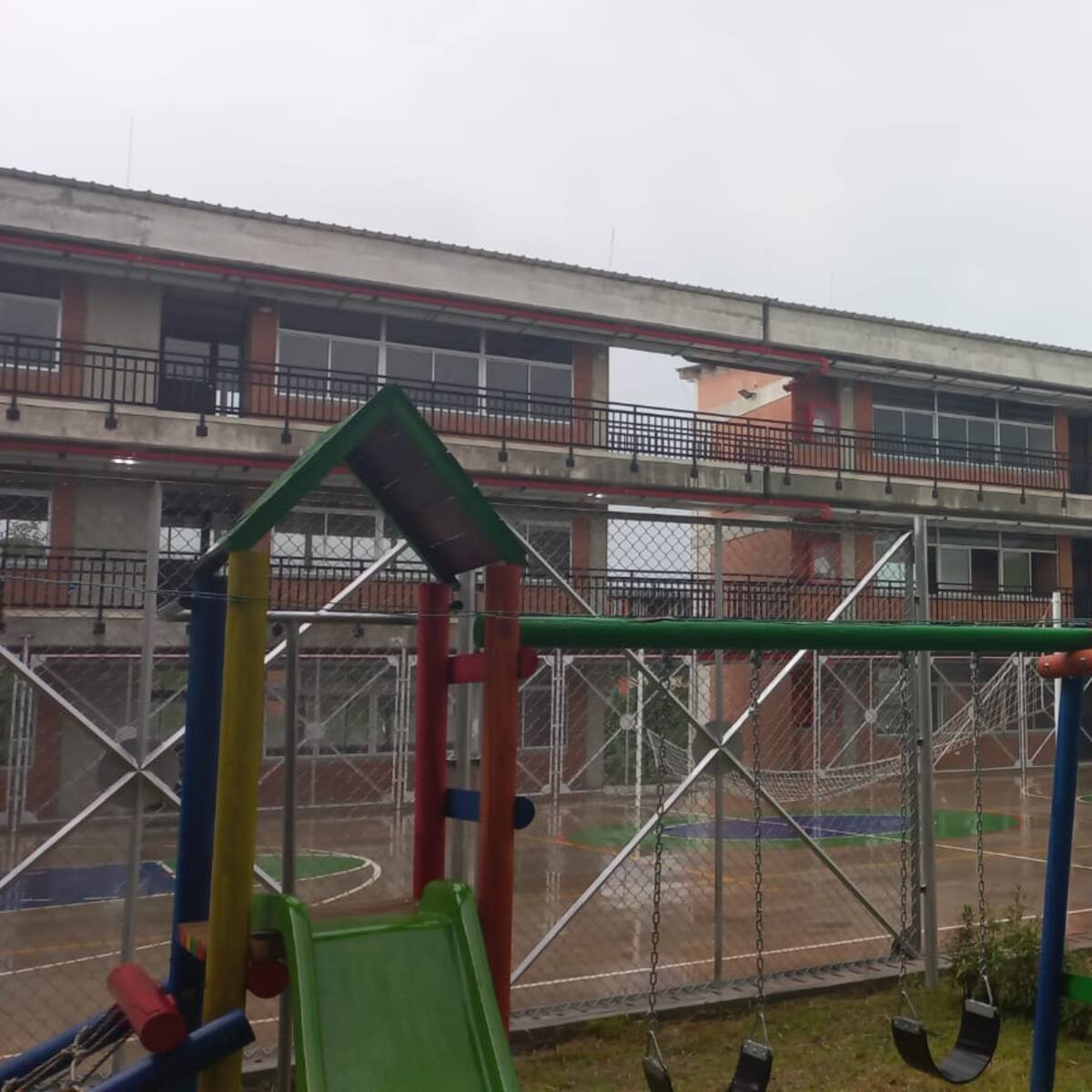 Por fin fueron entregados dos nuevos colegios en el Quindío