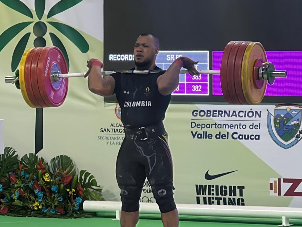 Jeison López durante su participación en los Panamericanos de levantamiento de pesas de Cali / Imagen suministrada.