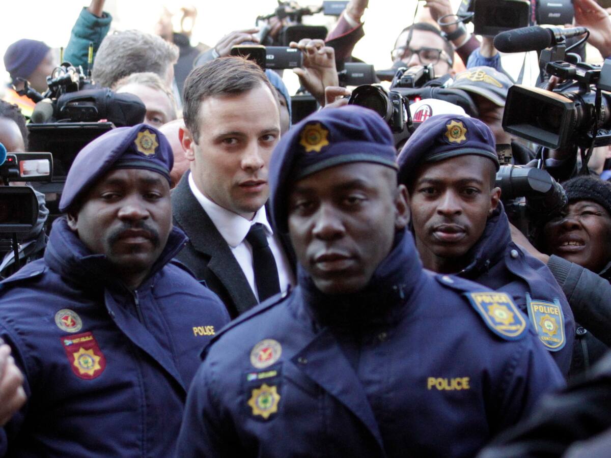 Oscar Pistorius queda en libertad condicional casi 11 años después de matar a su novia