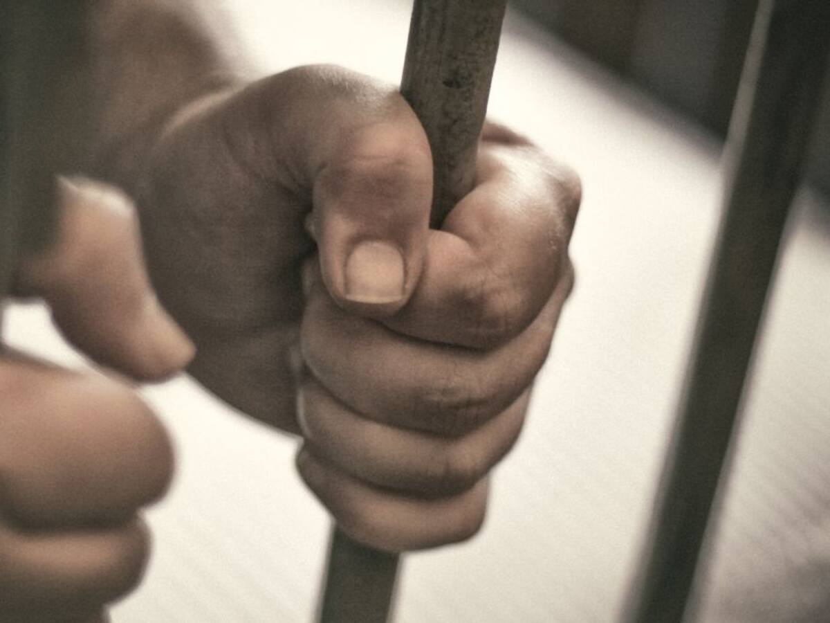 A la cárcel dos profesores acusados de abusar menores de edad en Bogotá