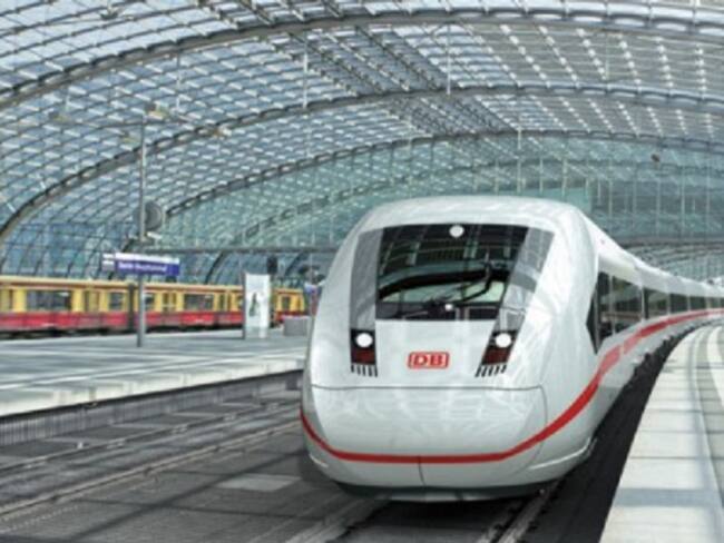 Hombre armado con un hacha ataca un tren en Alemania