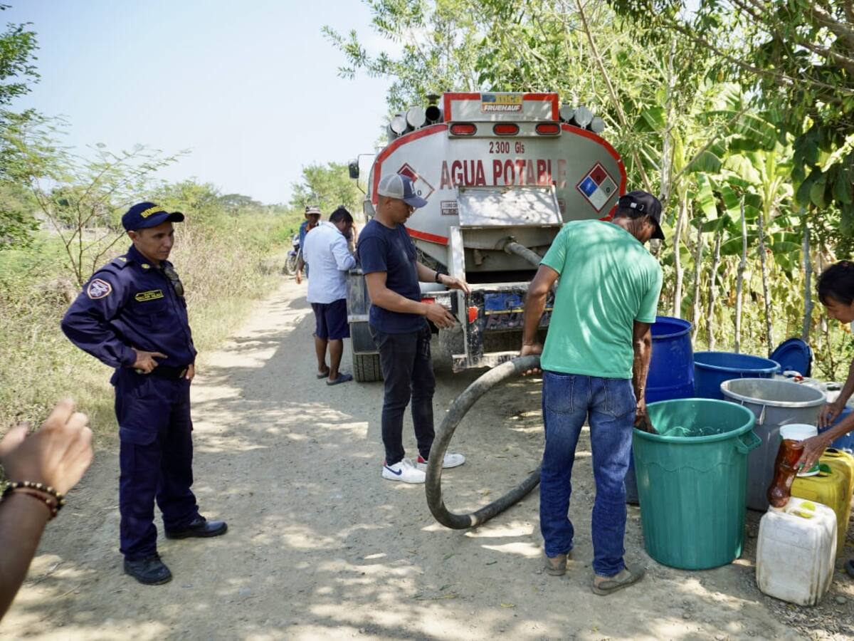 Gobierno Nacional atiende llamado del Gobernador Zuleta y envía 30 carrotanques a Córdoba