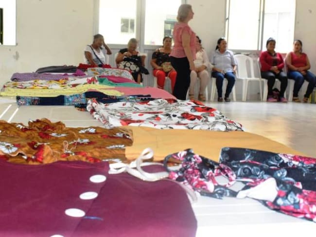 30 mujeres de Arjona Bolívar culminaron curso de modistería