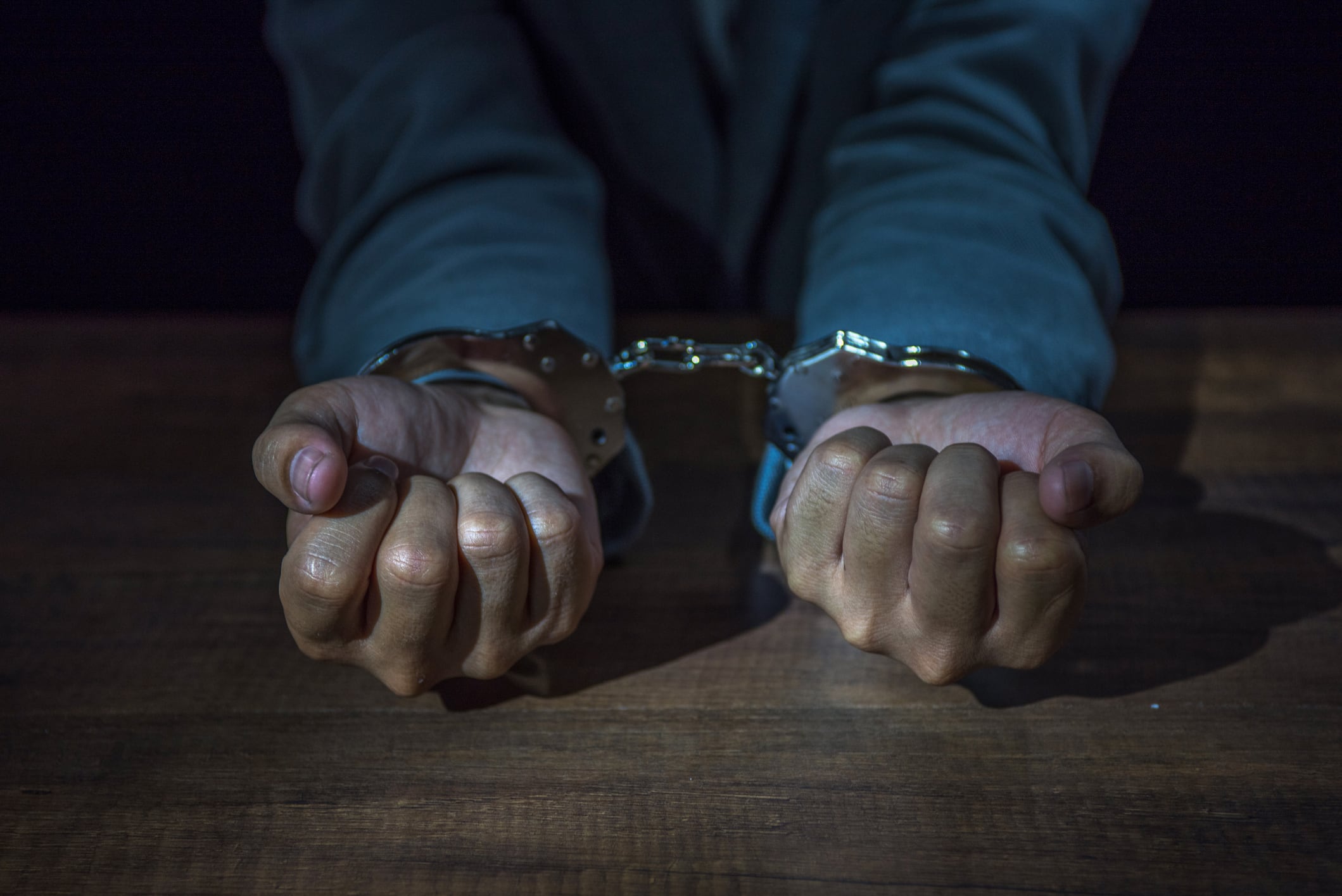 Imagen de referencia de persona capturada. Foto: Getty Images.