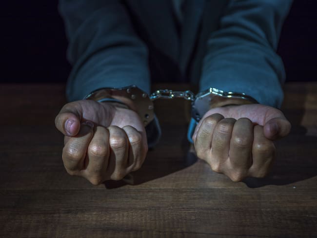 Imagen de referencia de persona capturada. Foto: Getty Images.