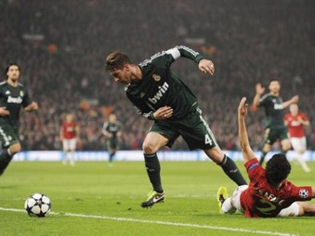 Real Madrid en tres minutos acabó con el sueño del United y clasificó en Liga de Campeones