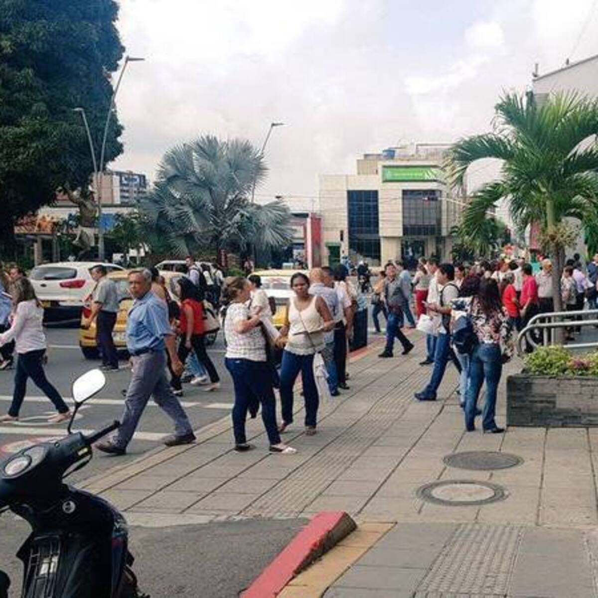 Evacuaron alcaldía de Floridablanca por incidente en ascensor